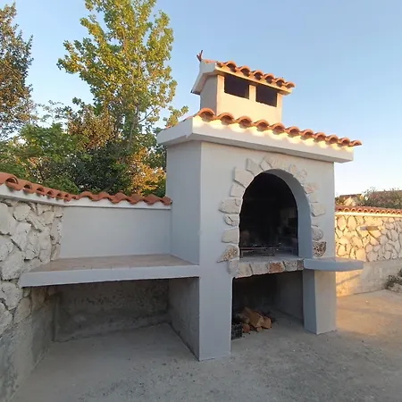 House Inga Pirovac